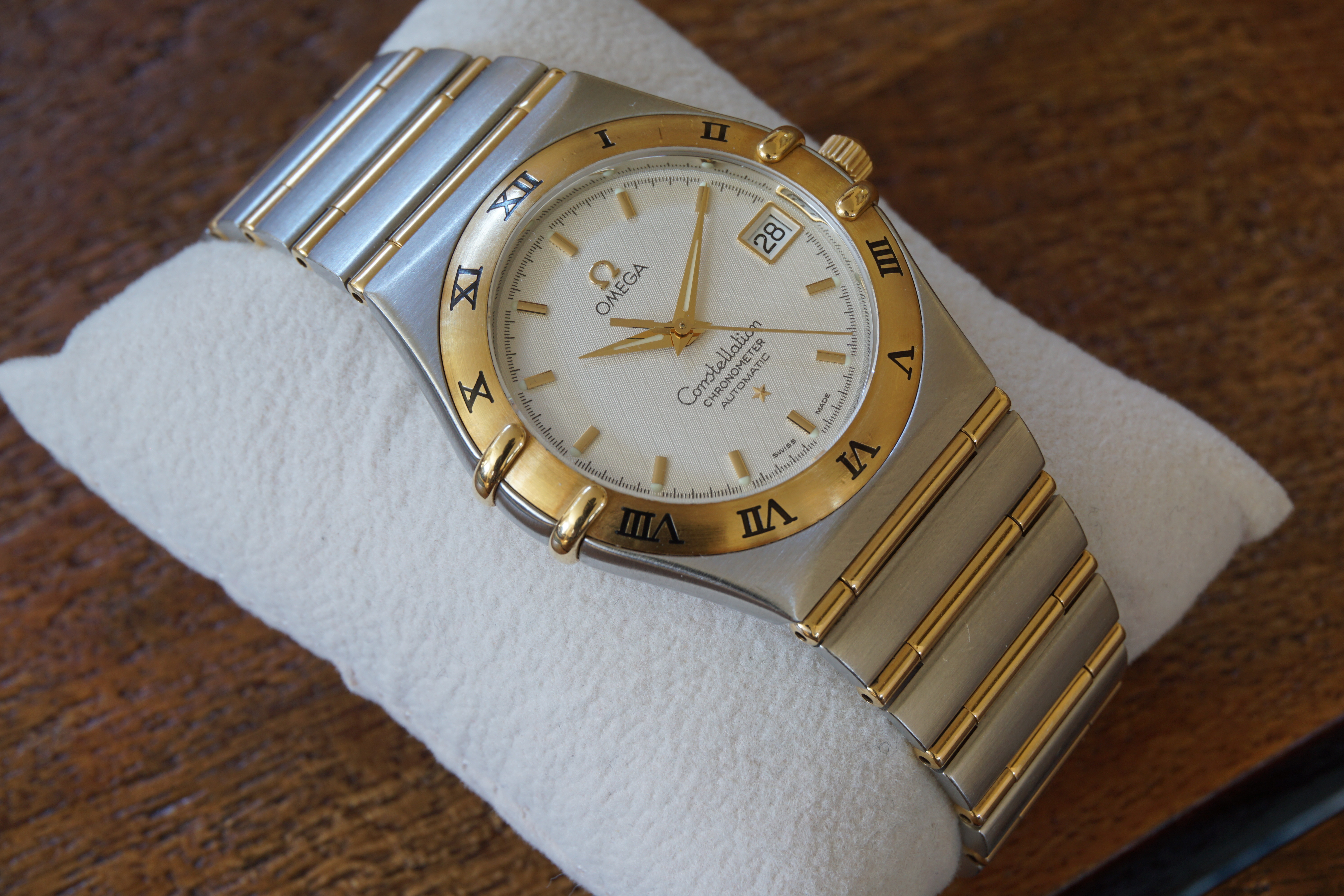 omega constellation 2001