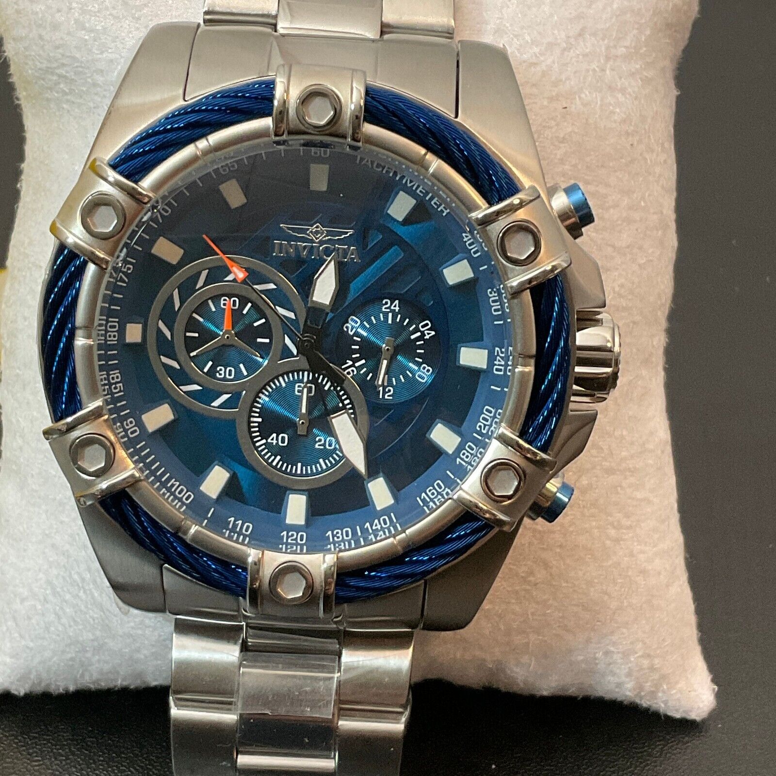 Invicta 25513 shop