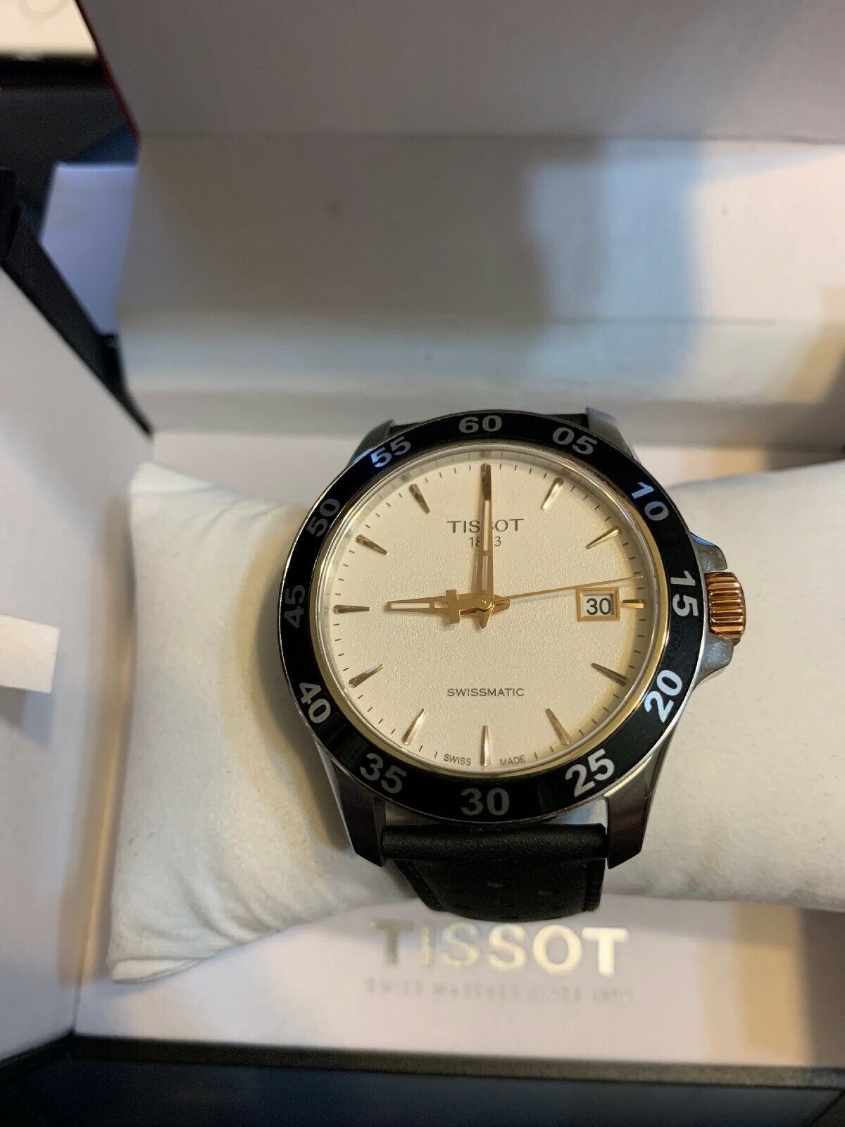 tissot t1064072603100