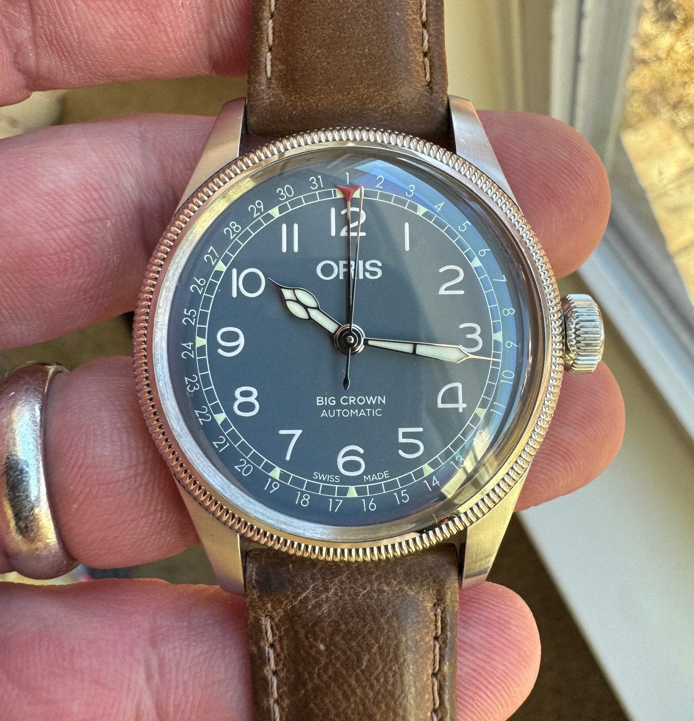 Gorgeous Blue faced Oris Pointer Date Nero 20mm leather serviced