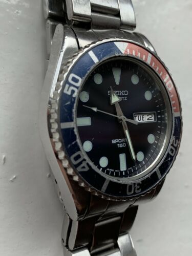 Mens Vintage Seiko Quartz Sports 150 Pepsi Divers Watch Day Date