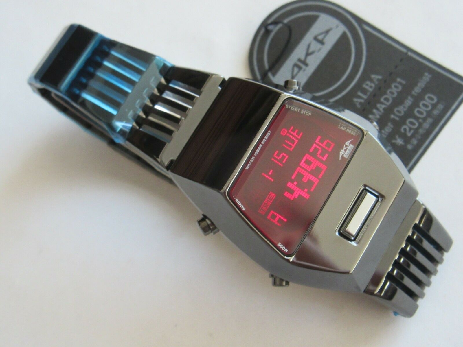 SEIKO ALBA AKA W670-4000 RED LED 