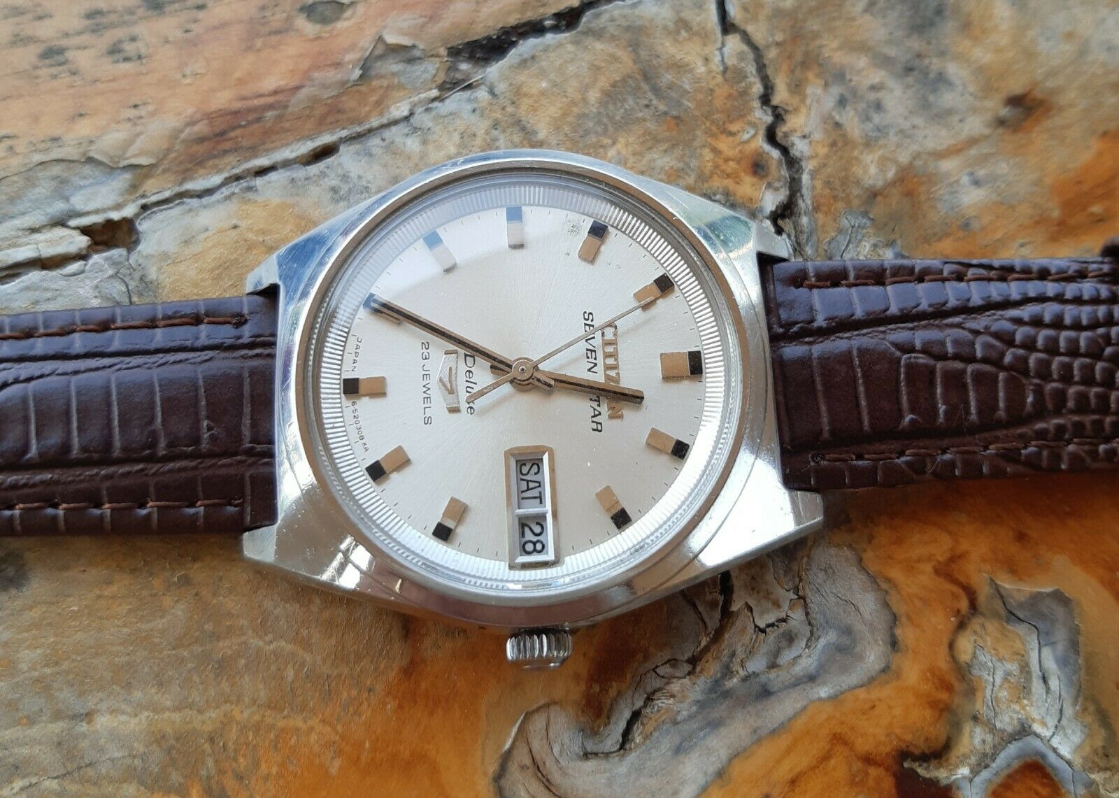 Vintage Citizen Seven Star Deluxe 23 Jewels Automatic 4-520246 TA