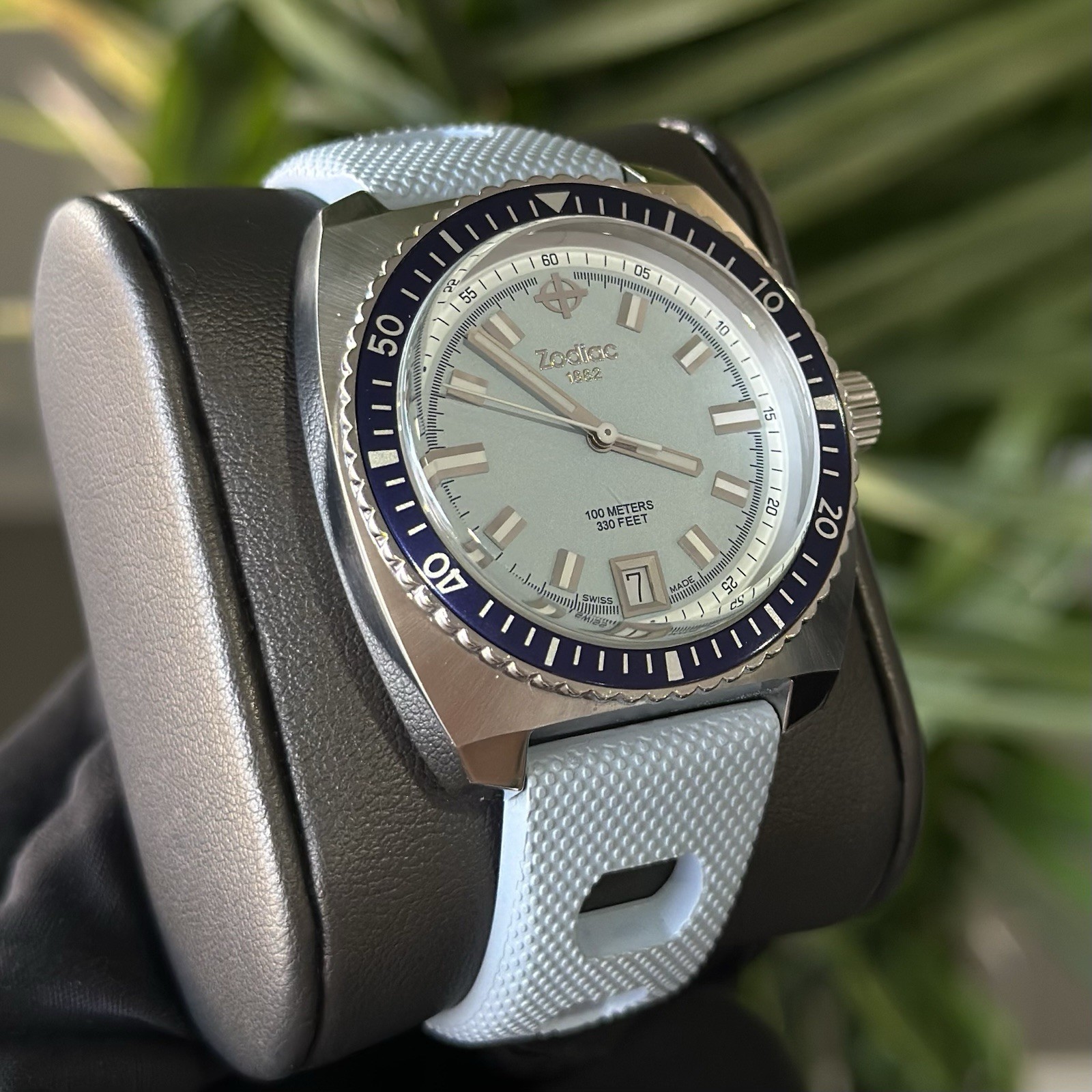 Zodiac Sea Dragon Ref: Z02230 S. Steel 39mm Light Blue Quartz