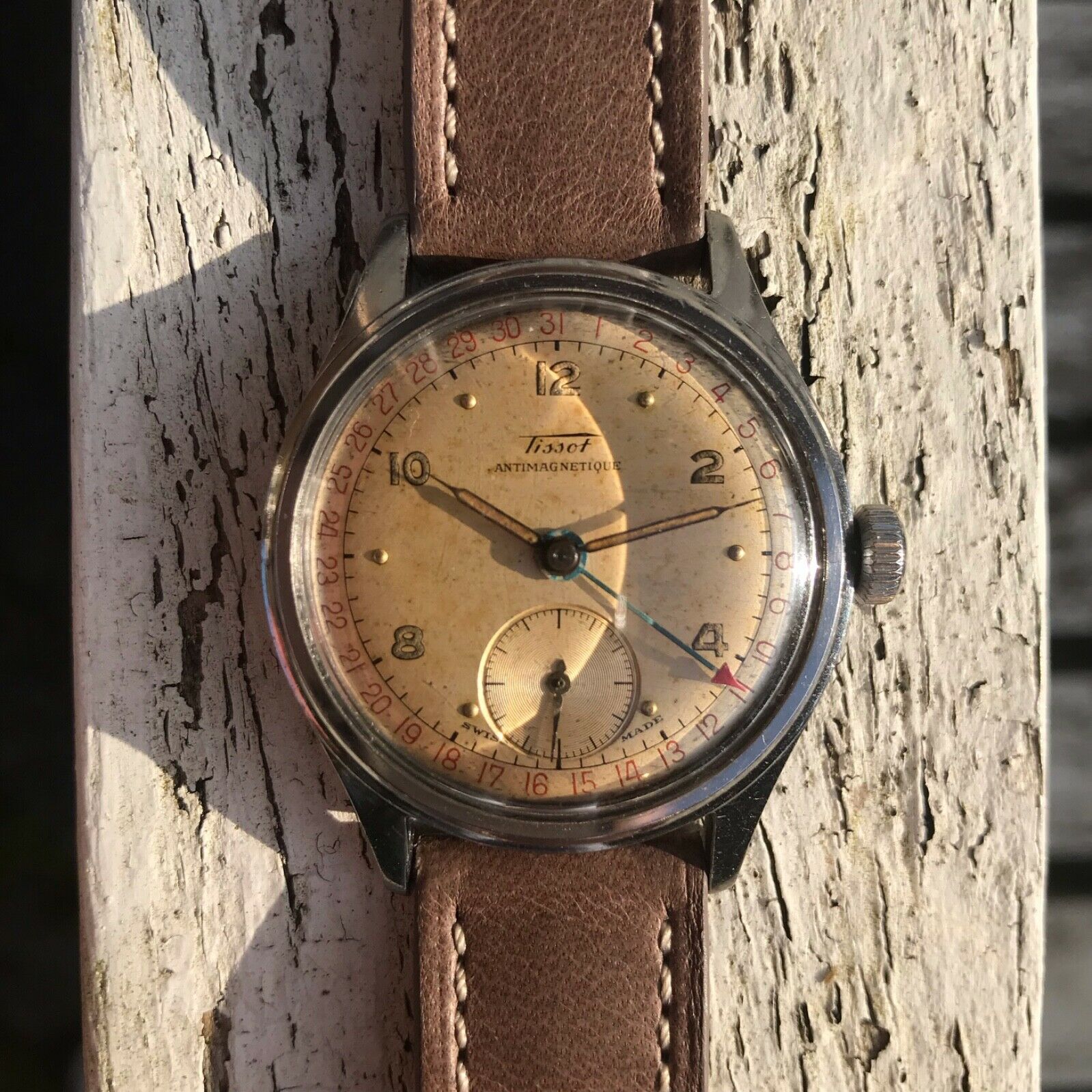 Stunning vintage 1940 s Tissot antimagnetique 15J cal 27 6 pointer