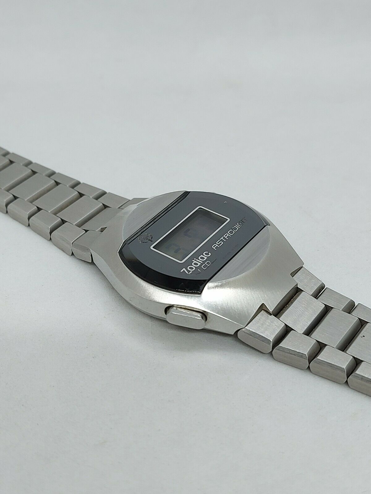 Vintage Zodiac Astrodigit LCD Digital Men's Watch Swiss 1970