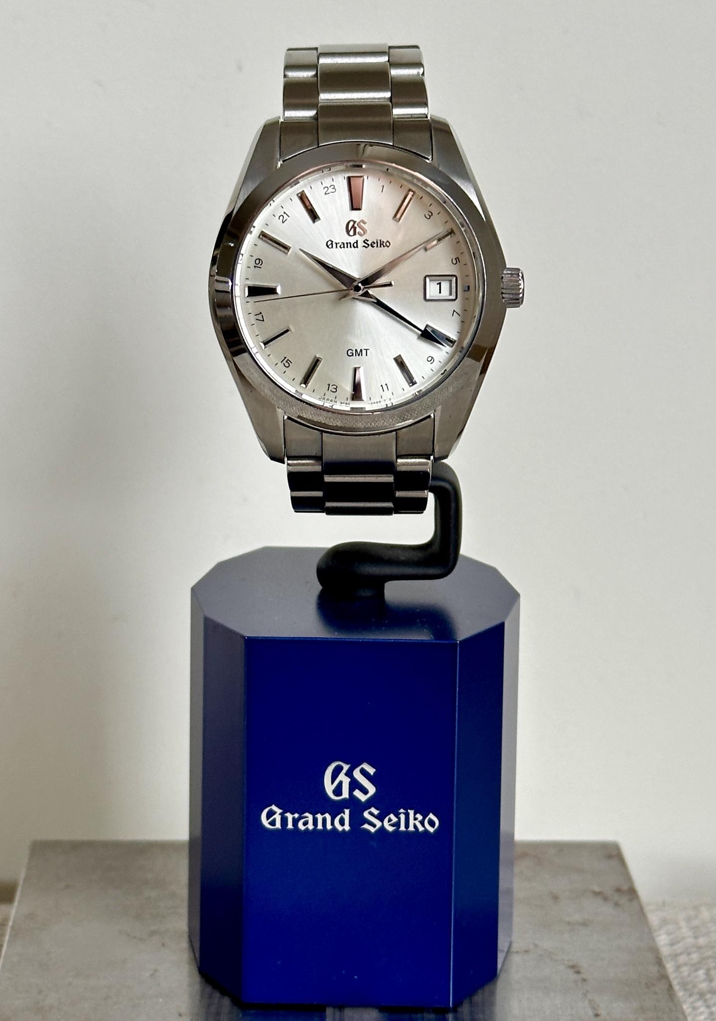 WTS Grand Seiko SBGN011 40mm GMT HAQ Sunburst Brushed Champagne dial Full set warranty through September 2025 excellent condition WatchCharts