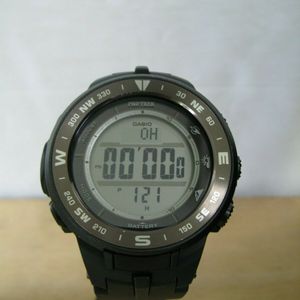 Casio Prg 330 Men S Pro Trek Digital Watch Watchcharts