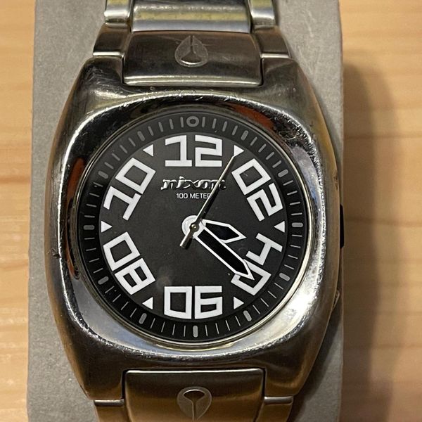 [WTS] Nixon The Gauge "Measure Up" Stainless Steel Men's Analog Watch ...