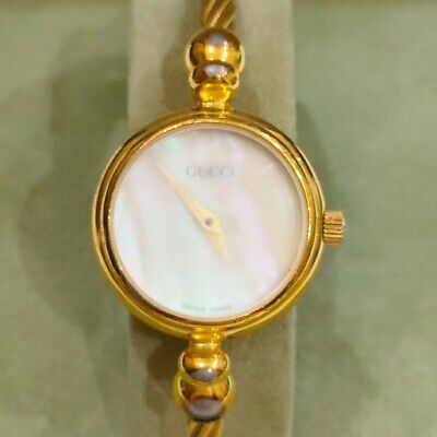 GUCCI 2700 .2.L Ladies display picture 3