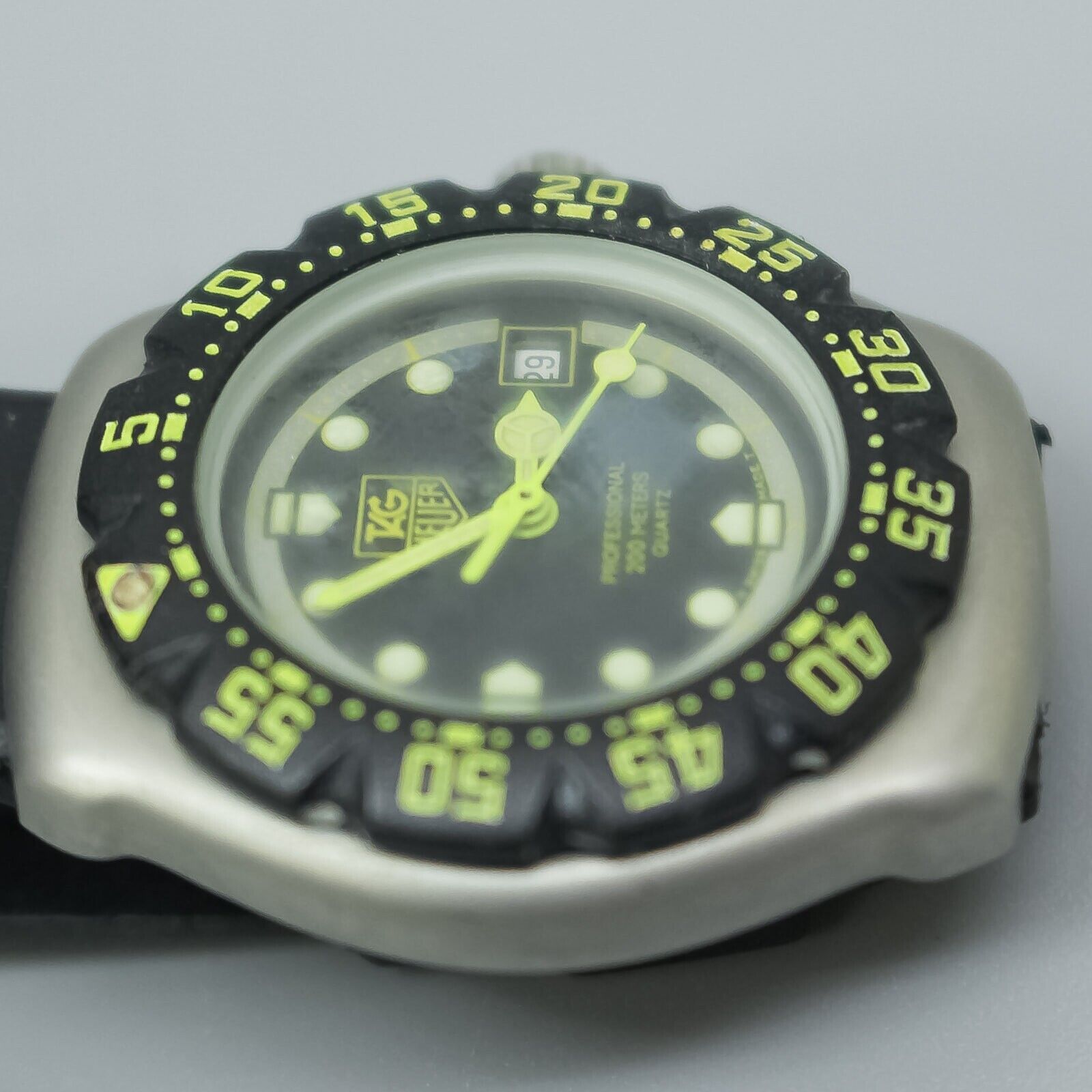 TAG HEUER FORMULA 1 Professional 200m WA1216 Men's Watch Black