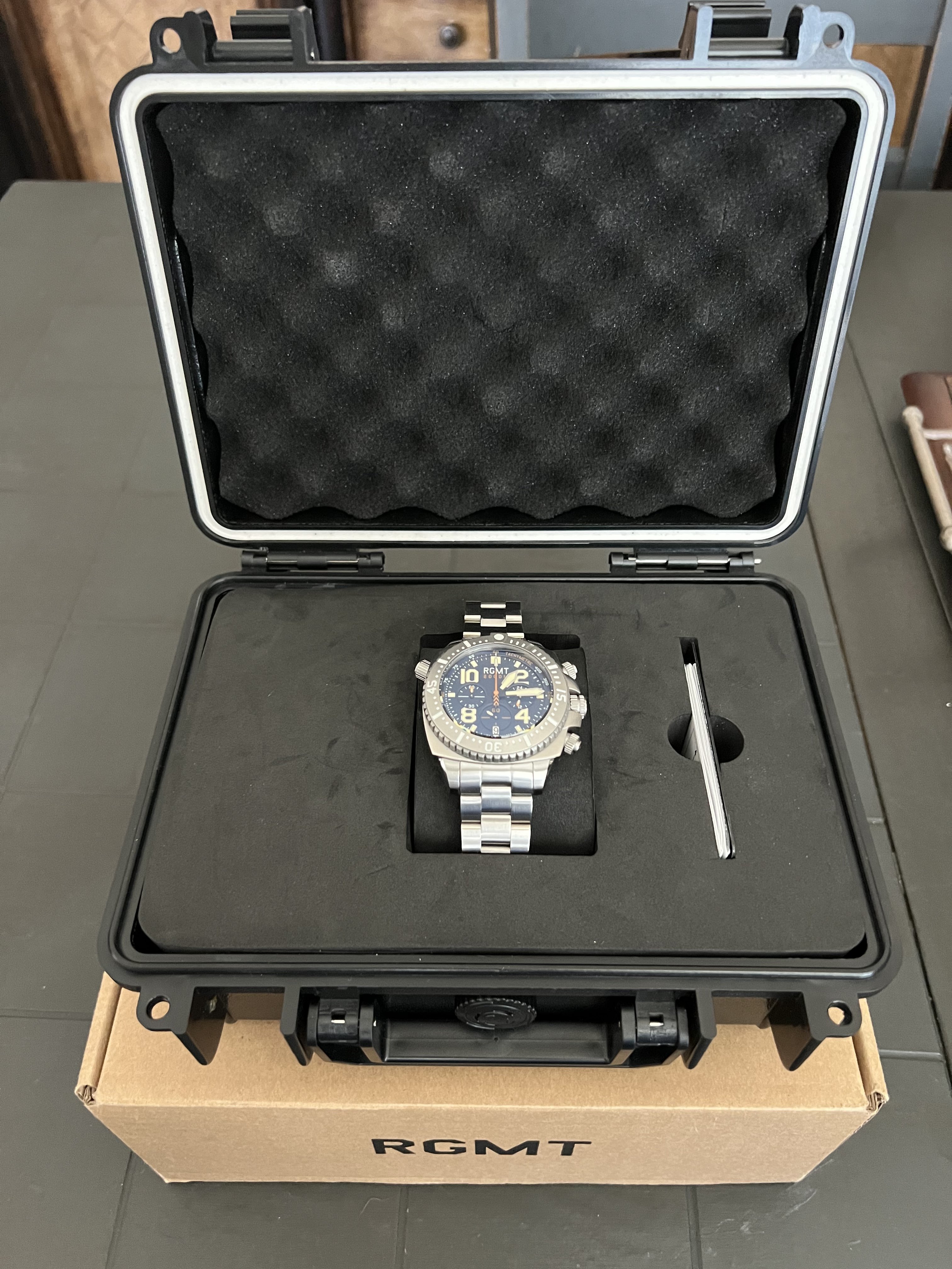 425 USD] RGMT DEMOLITION CHRONOGRAPH 2000M DIVE WATCH 