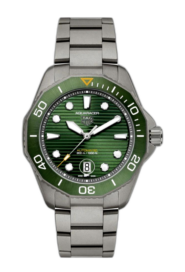 TAG Heuer Aquaracer Professional 300 reference photo