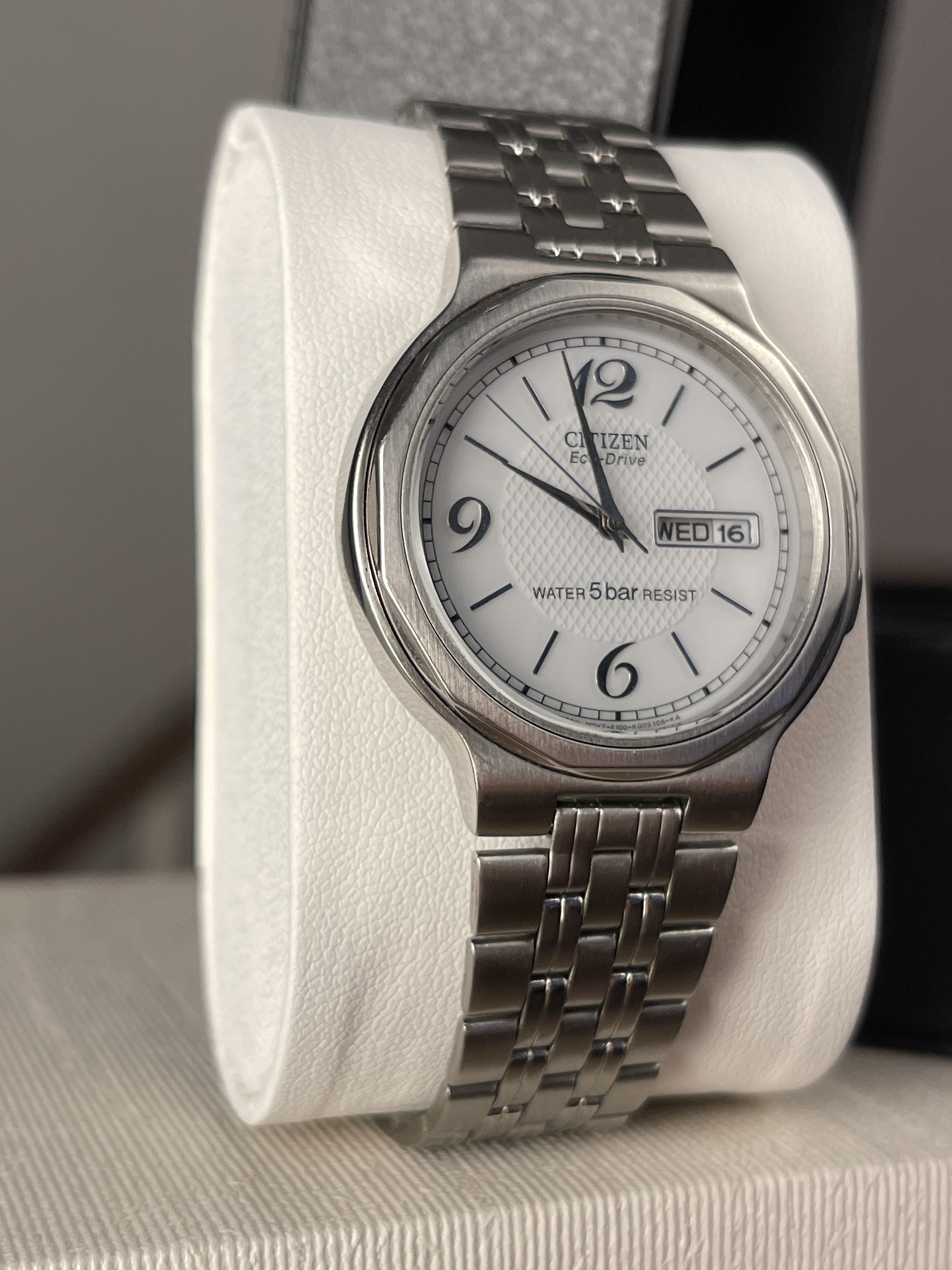 Citizen Eco-Drive E100-K003334 | WatchCharts Marketplace