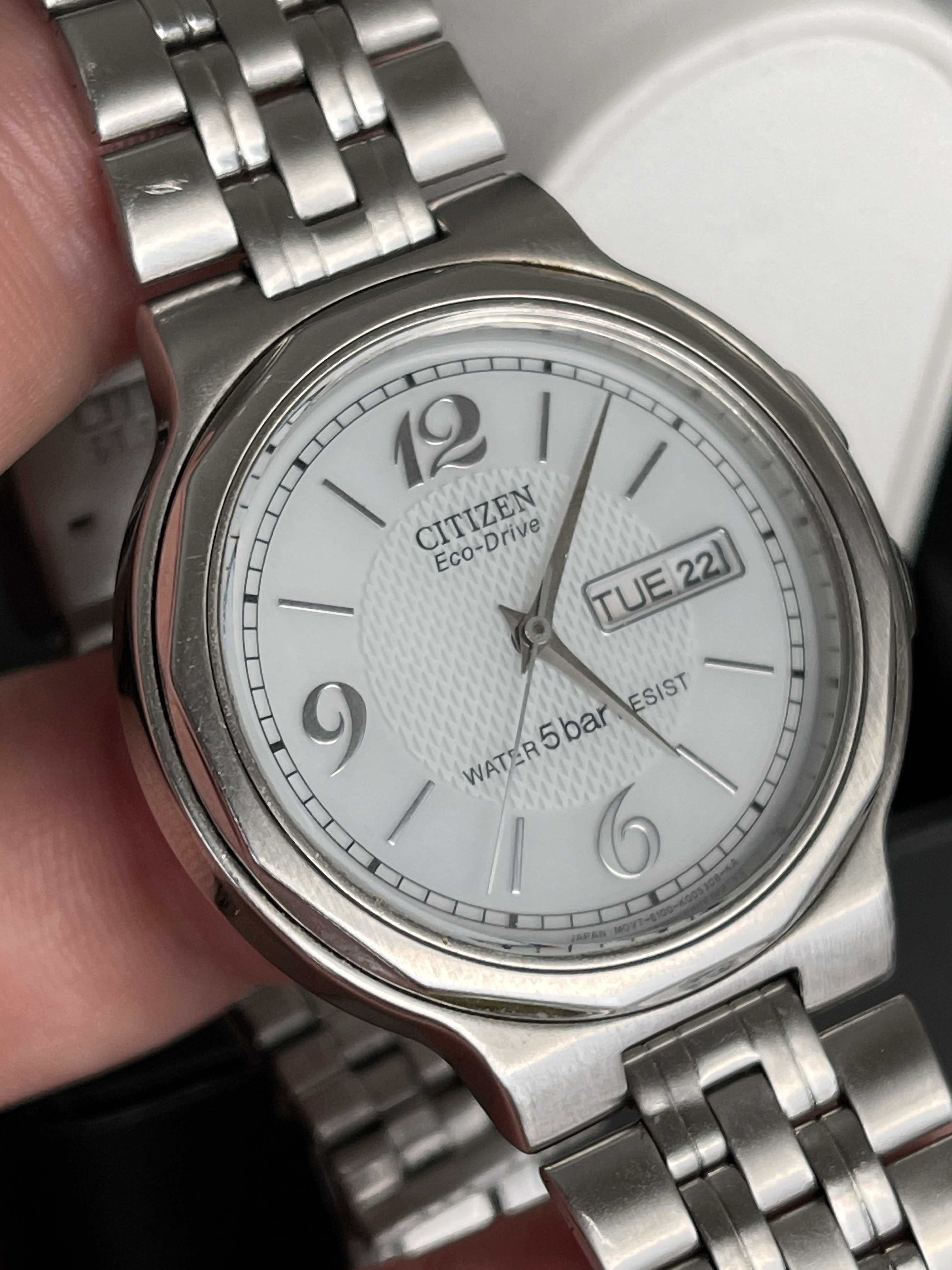Citizen Eco-Drive E100-K003334 | WatchCharts Marketplace