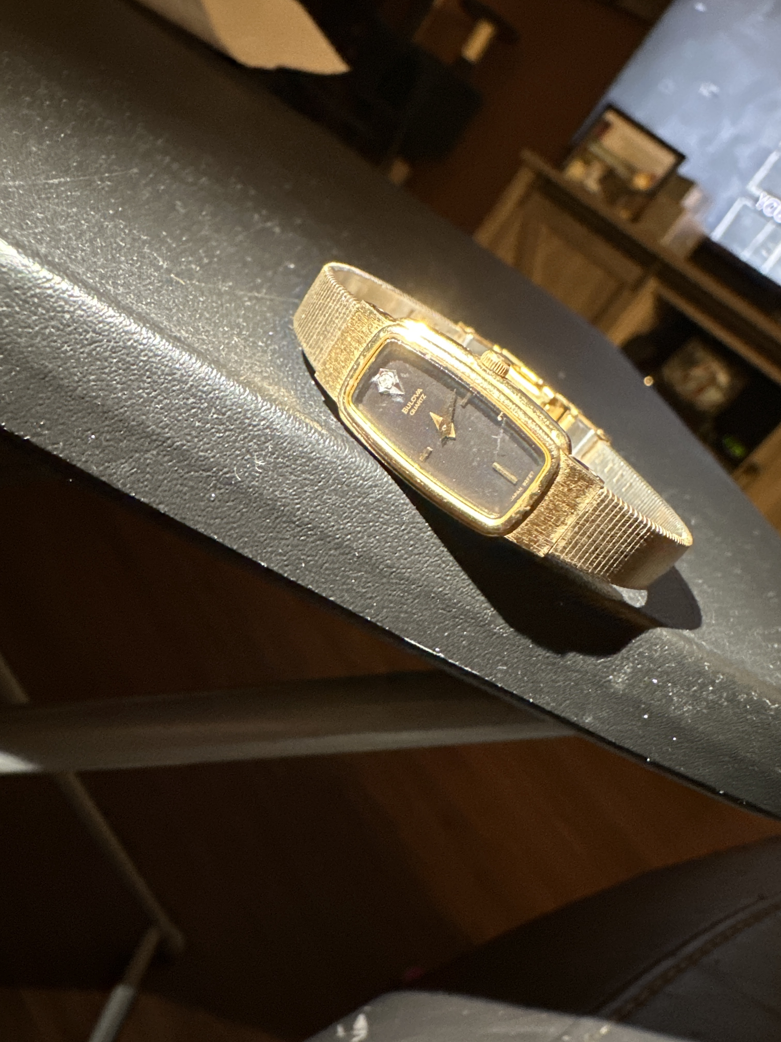 Montre Bulova Quartz Vintage - Acier Inoxydable Et Cuir - Reconditionnée