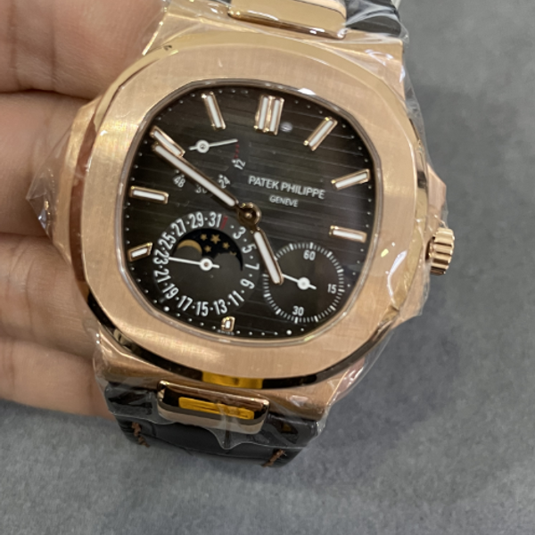 patek-philippe-5712r-watchcharts-marketplace